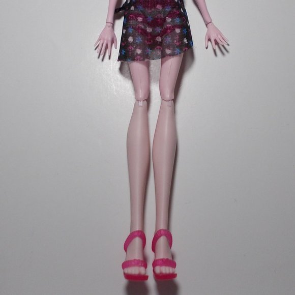 Monster High Draculaura the sailor Doll EUC - Picture 8 of 12